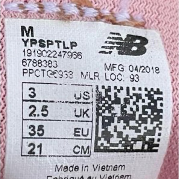 Girls New Balance sneakers size 3 - Picture 5 of 5